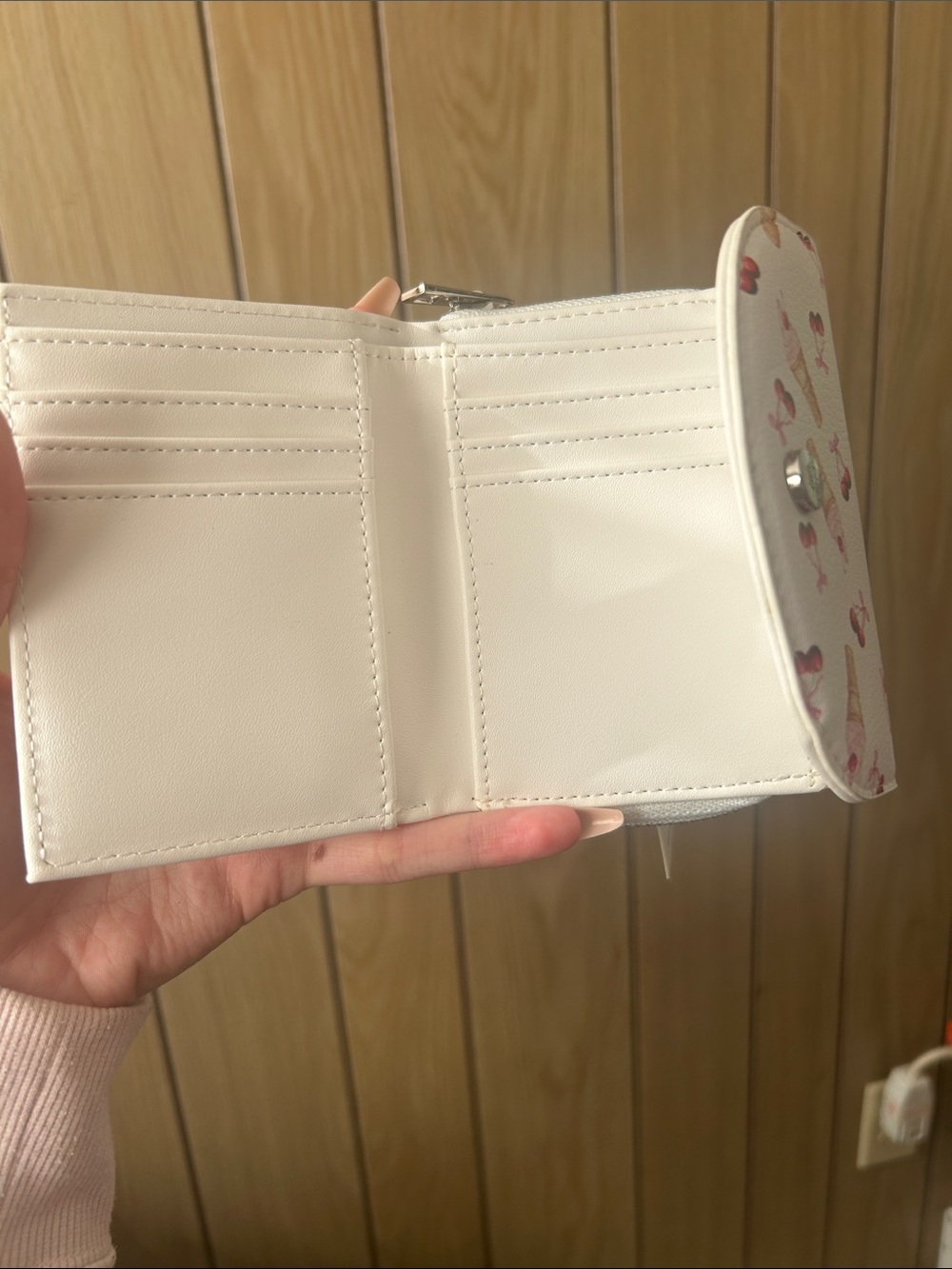 White cherry 🍒 and ice cream 🍦 wallet - Picture 3 of 5